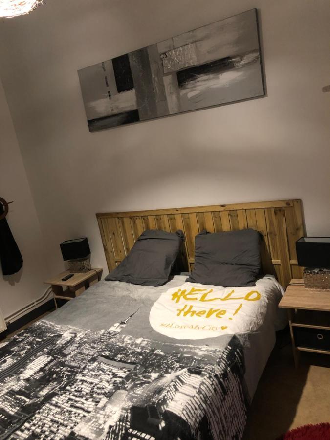 Appartement Spacieux Flize Exteriör bild