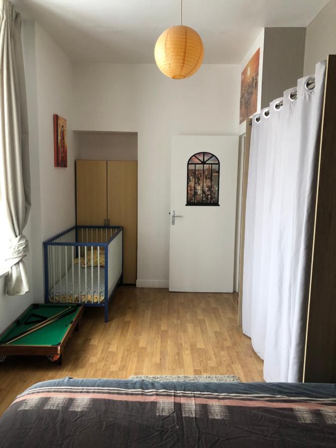 Appartement Spacieux Flize Exteriör bild