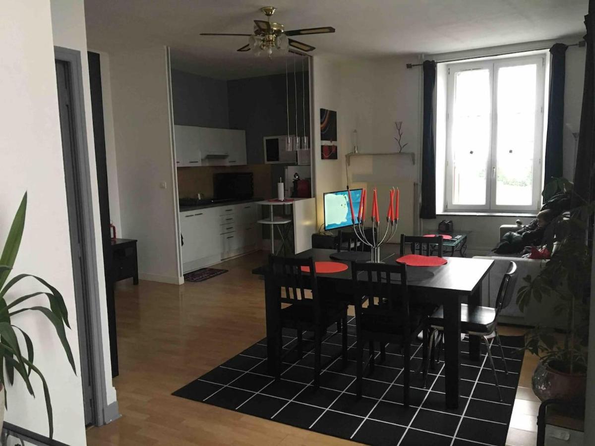 Appartement Spacieux Flize Exteriör bild