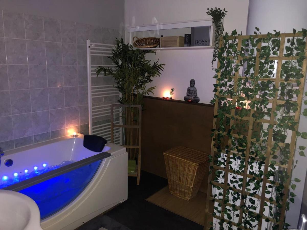 Appartement Spacieux Flize Exteriör bild