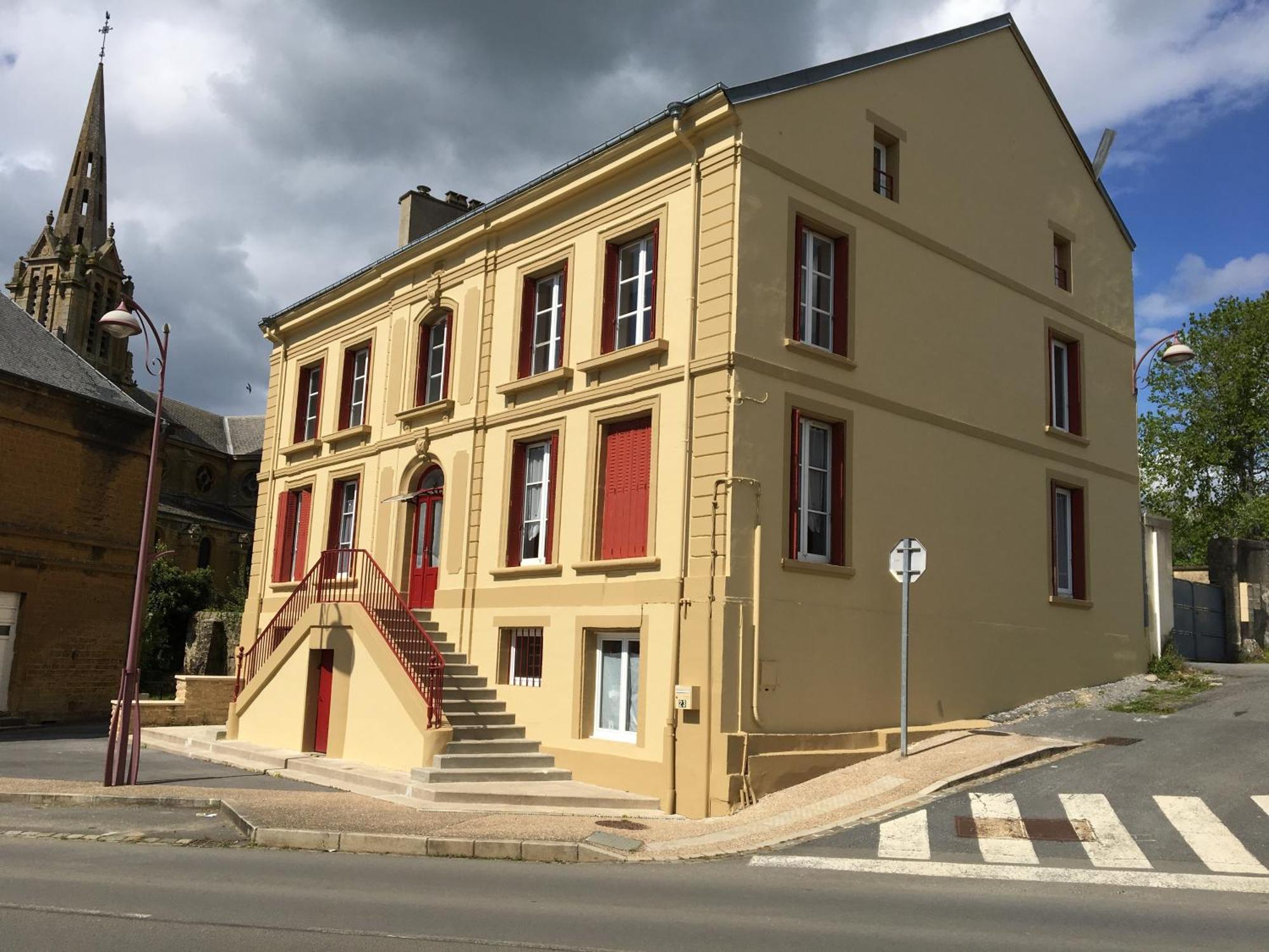 Appartement Spacieux Flize Exteriör bild